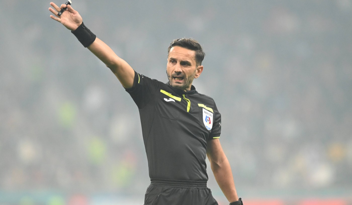 Sebastian Colțescu, la un pas să devină primul central cu 400 de meciuri la activ în Liga 1. A debutat în arbitraj acum 21 de ani