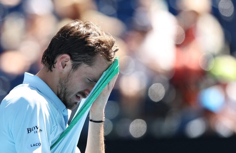 Daniil Medvedev, criză de nervi uriaşă la Australian Open! Victorie cu emoţii în primul tur, cu un jucător din afara Top 400