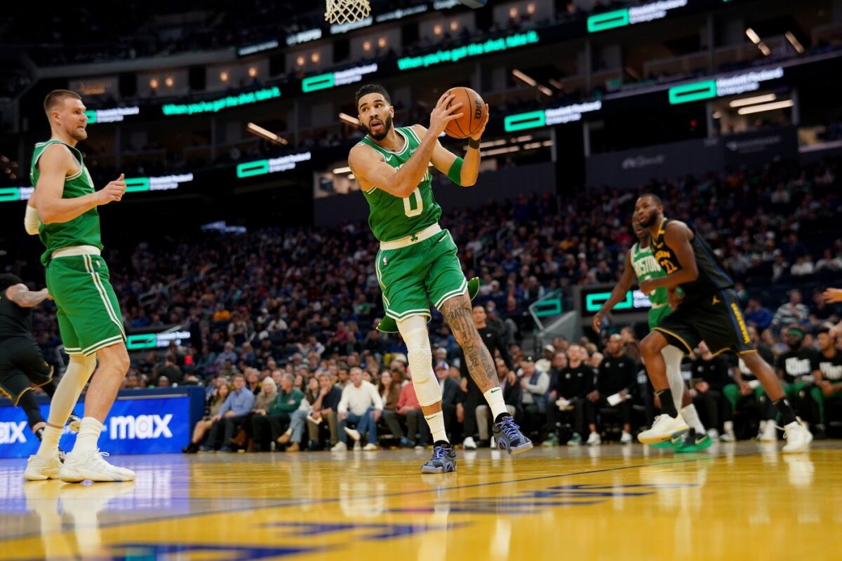 Boston Celtics – Golden State Warriors 125 – 85. Campioana en-titre a demolat echipa lui Curry