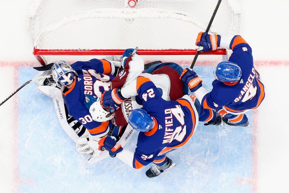 New York Islanders, a cincea victorie consecutivă în NHL. Succes clar cu Colorado Avalanche