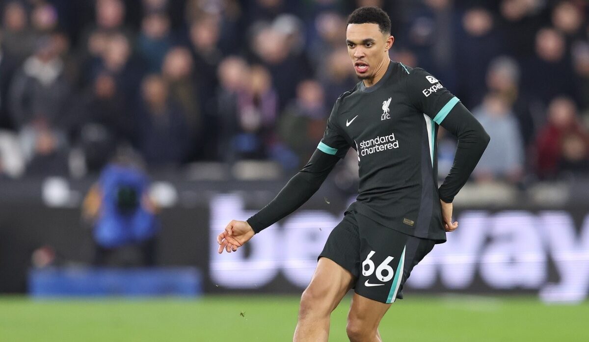 Real Madrid a pus pe masă 20 de milioane de euro pentru Trent Alexander-Arnold. Răspunsul lui Liverpool