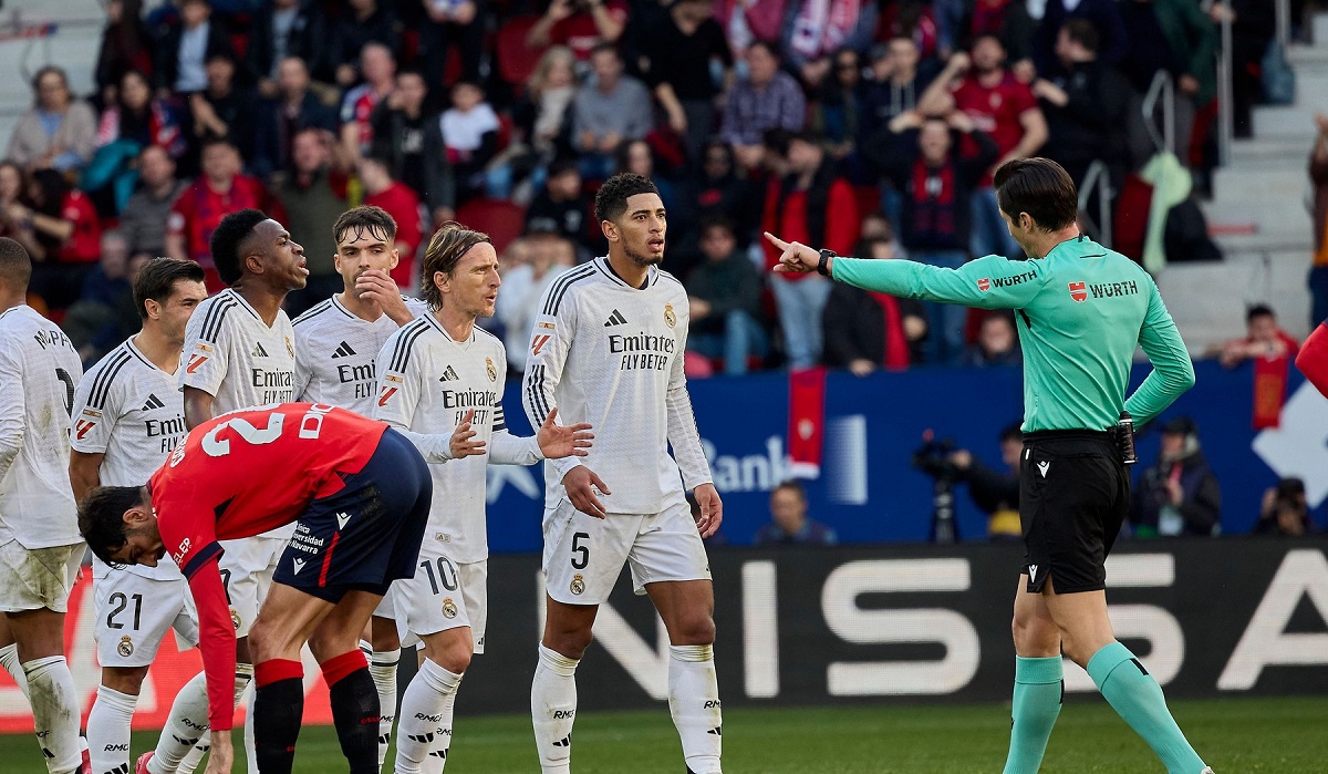 Jude Bellingham, eliminat după o ceartă cu arbitrul în Osasuna – Real Madrid! Fanii au „luat foc: „Să iasă echipa de pe teren!