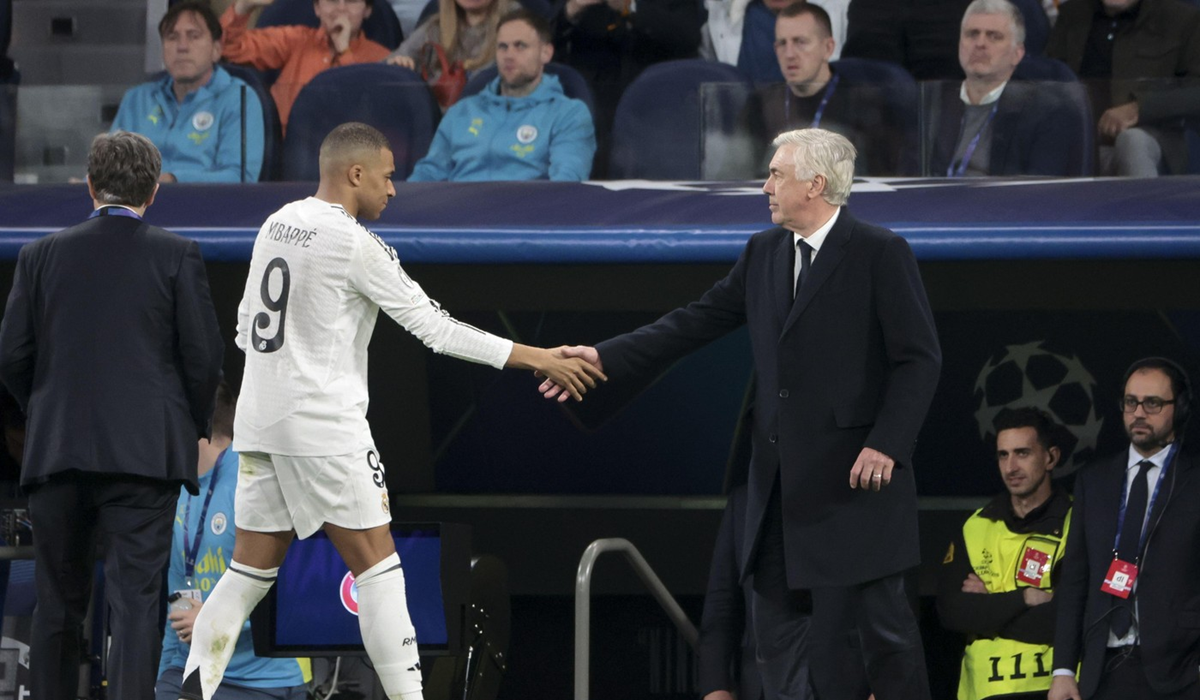 „Cireașa de pe tort!” Carlo Ancelotti, laude pentru Kylian Mbappe după hat-trick-ul din Real Madrid – Manchester City 3-1 width=