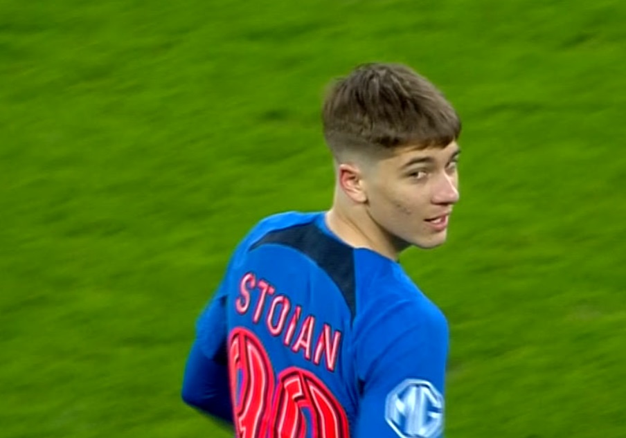 Alexandru Stoian a debutat la FCSB. Puştiul de 17 ani, trimis în teren în derby-ul cu CFR Cluj. Schimbare radicală de look