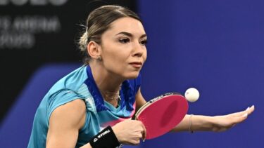 Bernadette Szocs – Chen Xingtong 0-3. Bernie s-a oprit în optimile de la Singapore Smash