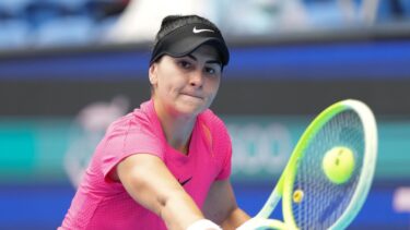 Continuă problemele pentru Bianca Andreescu: a fost operată de urgenţă