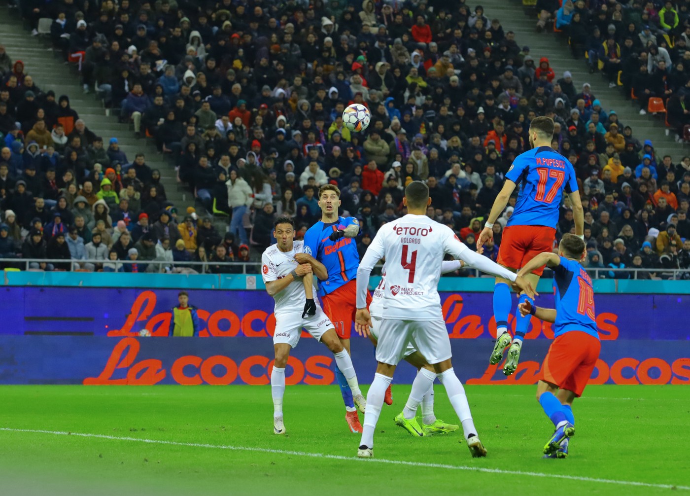 FCSB – CFR Cluj 1-1. Miculescu şi Louis Munteanu au marcat în derby-ul etapei. Tănase, eliminat. Cum arată clasamentul width=