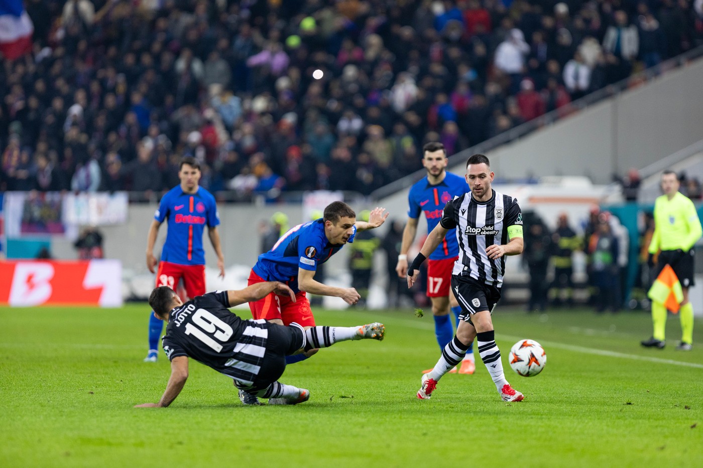 Jonny of PAOK FC, Juri Cisotti of FCSB and Andrija Zivkovic of PAOK FC during the UEFA Europa League, League phase football match between FCBS and Manchester United on 30 January 2025 at National Arena in Bucharest, Romania - Photo Mihnea Tatu / Lightspeed Images / DPPI
FOOTBALL - EUROPA LEAGUE - FCBS v MANCHESTER UNITED, , Bucharest, Roumanie - 30 Jan 2025,Image: 966555836, License: Rights-managed, Restrictions: , Model Release: no