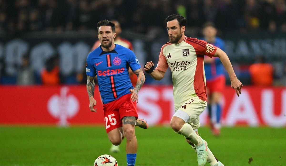 Alexandru Băluță și Tagliafico, în FCSB - Lyon.