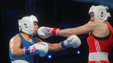 Româncele luptă pentru medalii la Campionatul Mondial de box feminin 2025! Crinuţa Sebe a pierdut în sferturi