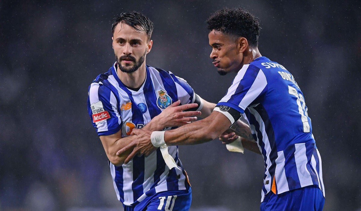 FC Porto – AVS LIVE VIDEO (sâmbătă, 20:00), în Liga Portugal. Liderul Sporting joacă tot sâmbătă, de la 22:30. Programul complet