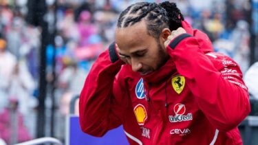 „A fost jenant!” Cea mai dură reacţie, după debutul lui Lewis Hamilton la Ferrari: „S-au contrat prea mult!”