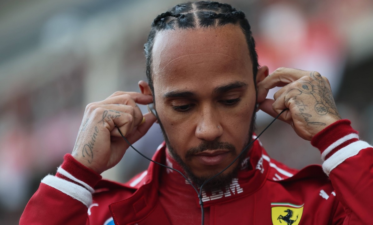 „Pe muchie de cuţit! Lewis Hamilton, reacţie fermă înaintea cursei din Marele Premiu al Chinei