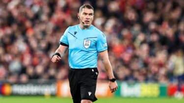 Ce notă a primit Istvan Kovacs după Liverpool – PSG! Arbitrul român a avut viaţă grea pe Anfield: „Câteva decizii controversate”