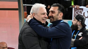 Marius Şumudică i-a dat replica lui Elias Charalambous! Antrenorul de la Rapid, şocat: „Nu fac jocuri murdare! Să terminăm cu prostiile”