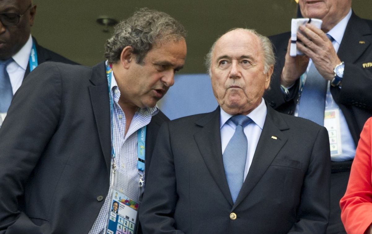 Procurorii cer condamnare la închisoare pentru Michel Platini şi Sepp Blatter: „Sunt vinovaţi