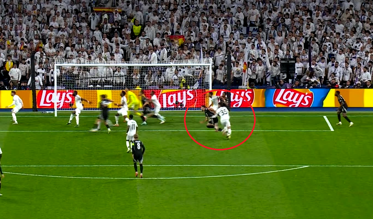 Penalty controversat primit de Arsenal, la returul cu Real Madrid! Arbitrul a revăzut faza la monitorul VAR