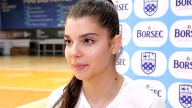 Jurnal Antena Sport | O româncă va juca volei în America şi va studia la una dintre cele mai tari universităţi