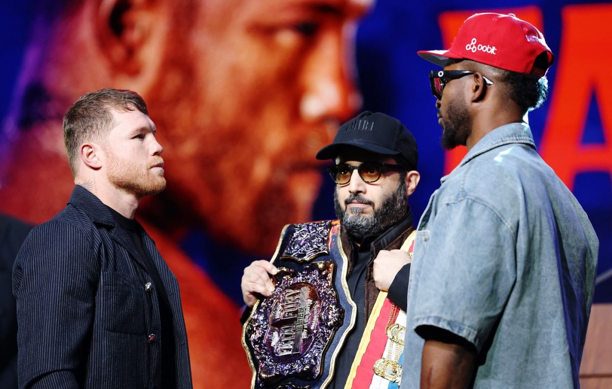 „Regele Saul Canelo” Alvarez l-a învins pe William Scull şi a unificat toate centurile de la supermijlocie
