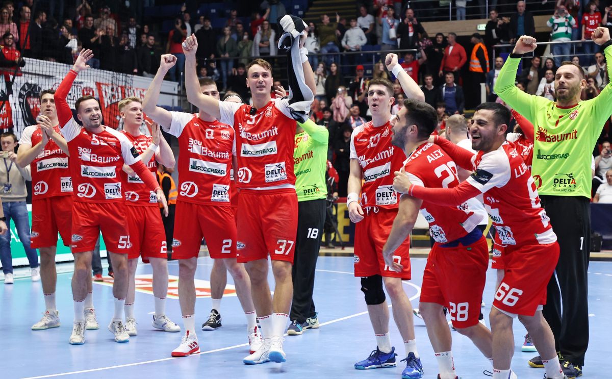 Jucătorii lui Dinamo de la handbal