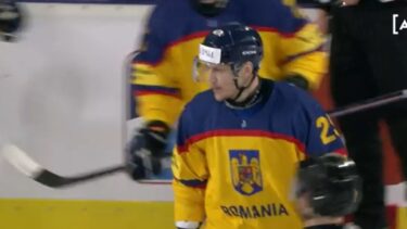 Gol superb marcat de Yevgeni Skachkov, în România - Japonia, la Campionatul Mondial de hochei pe gheață,…